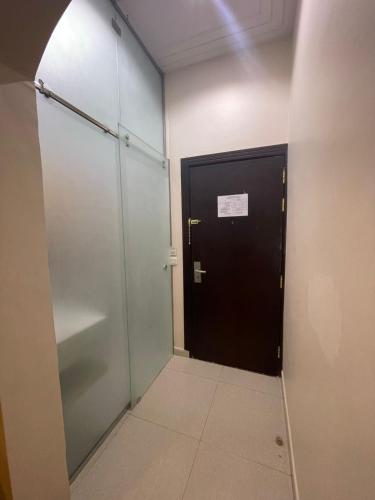 Orient House 2*