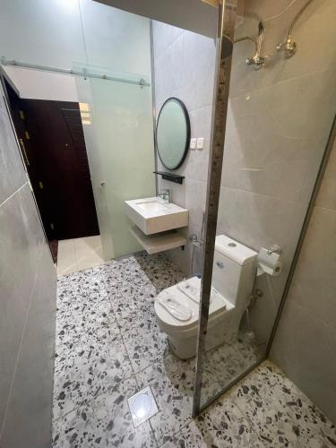 Orient House 2*