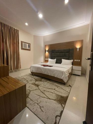Orient House 2*