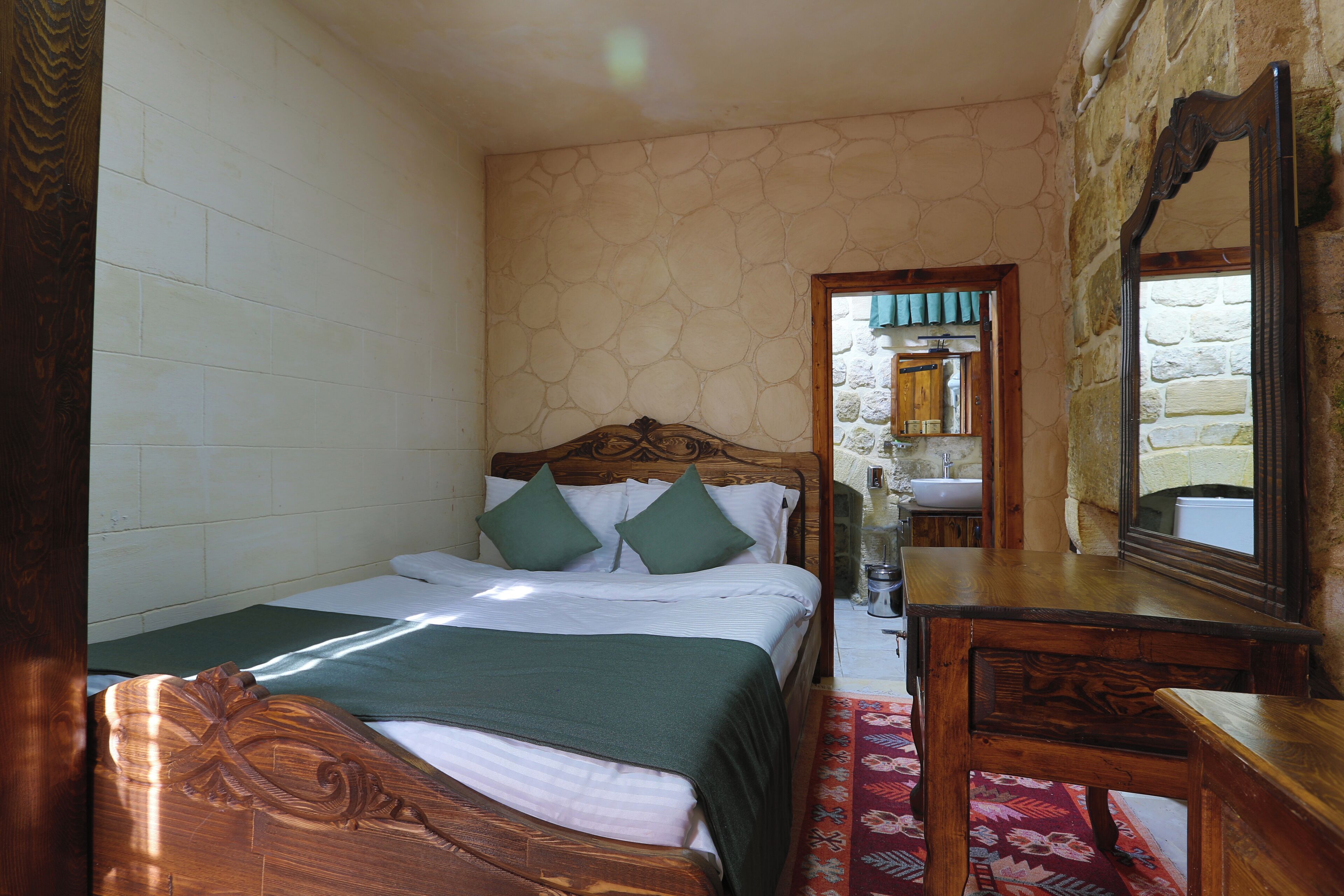 ARYAN OTEL 0*