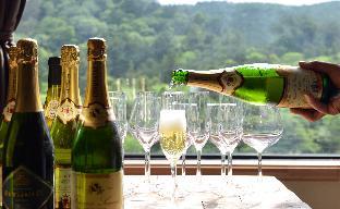 Shelter Garden Nikko 5*