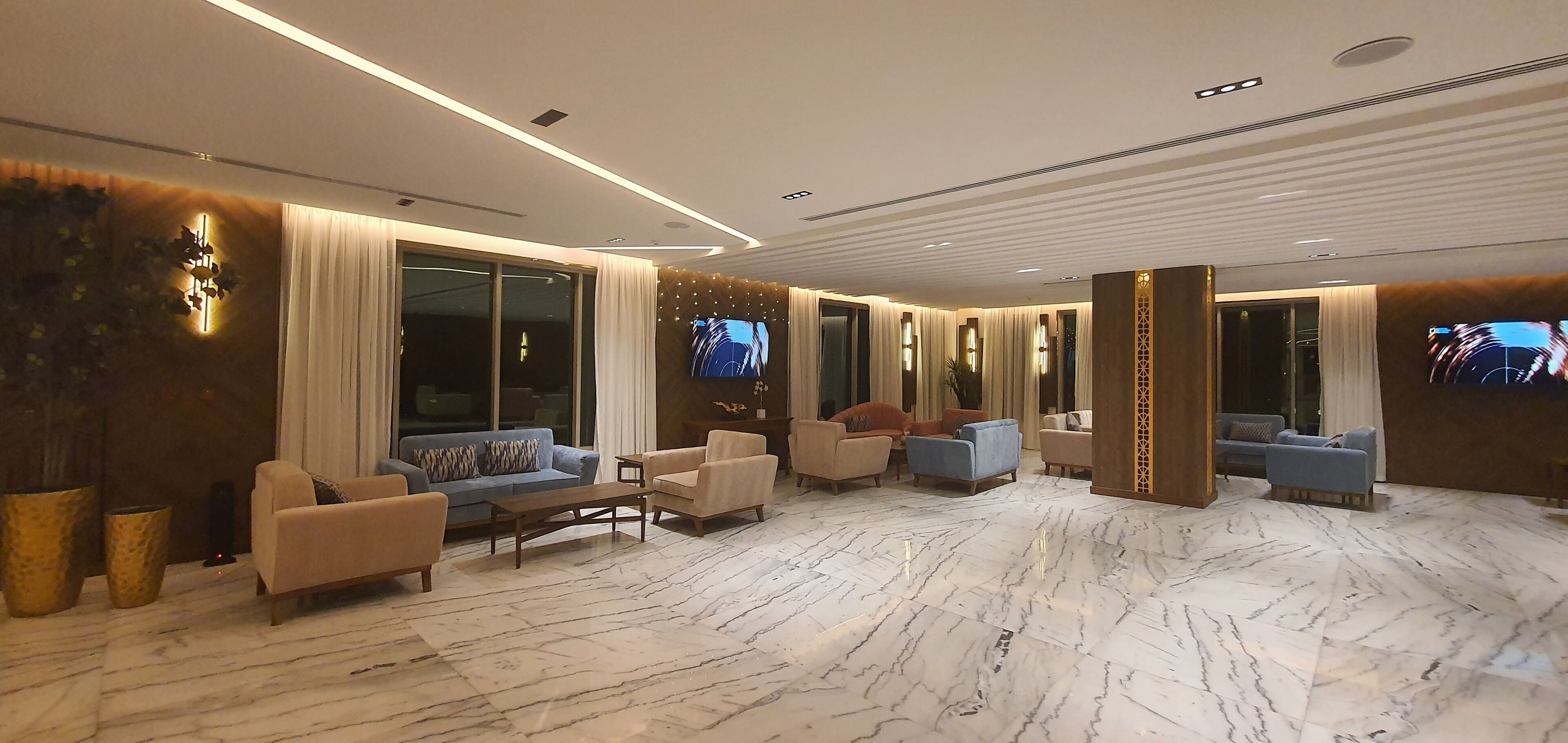 Seven Gardens Hotel 0*