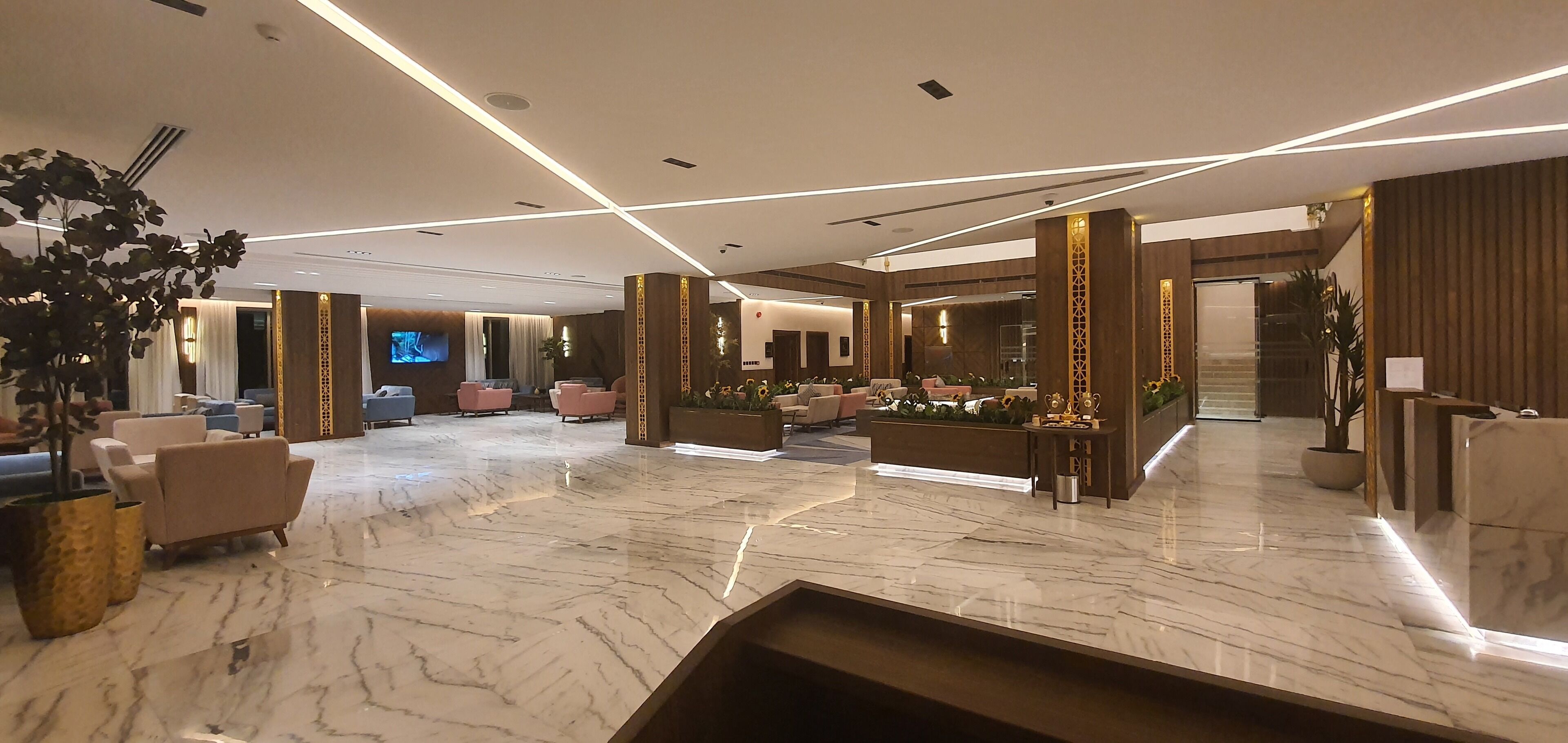 Seven Gardens Hotel 0*