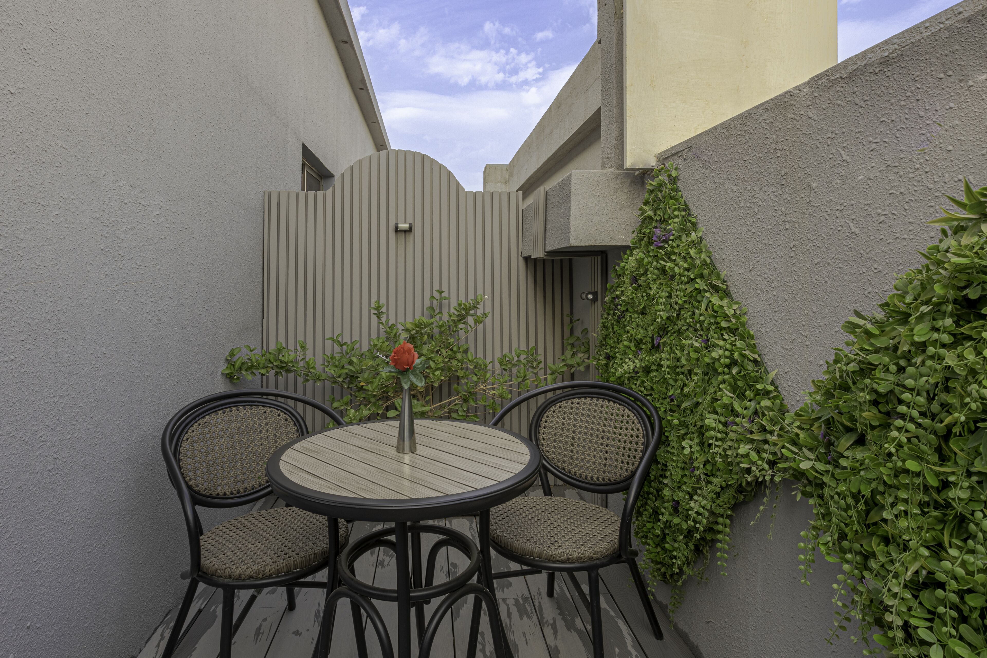 Seven Gardens Hotel 0*