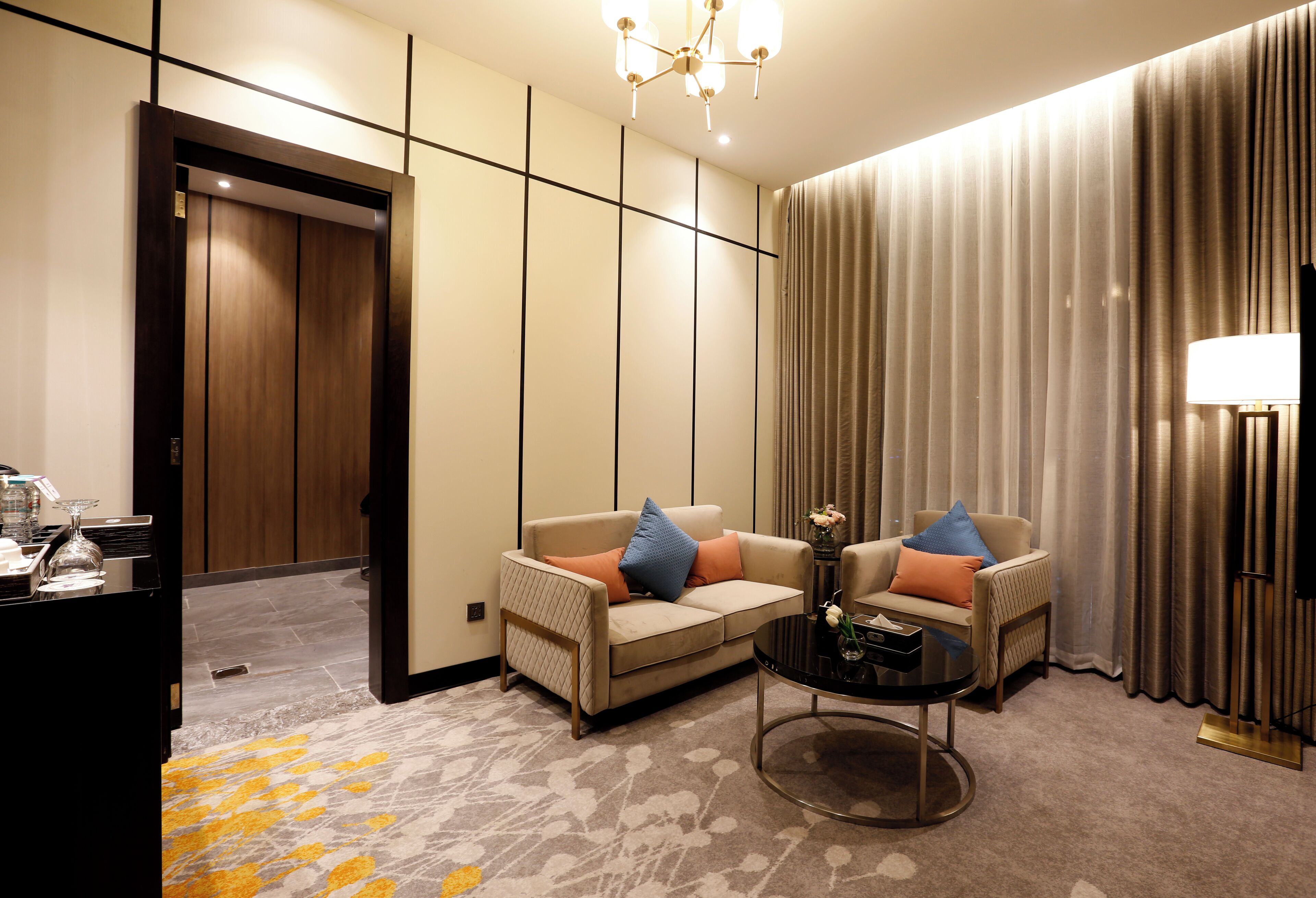 Freesia Hotel 0*