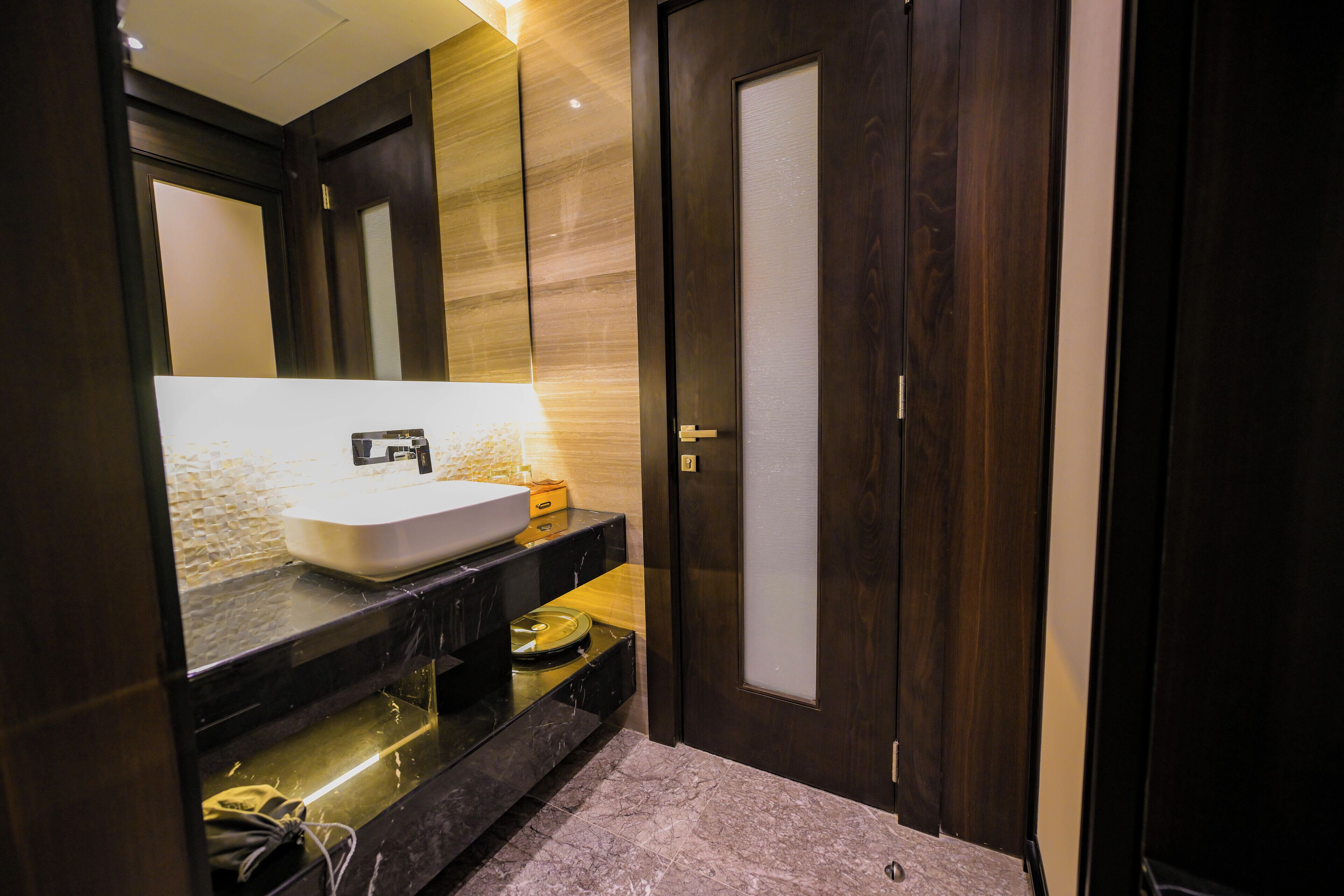 Freesia Hotel 0*