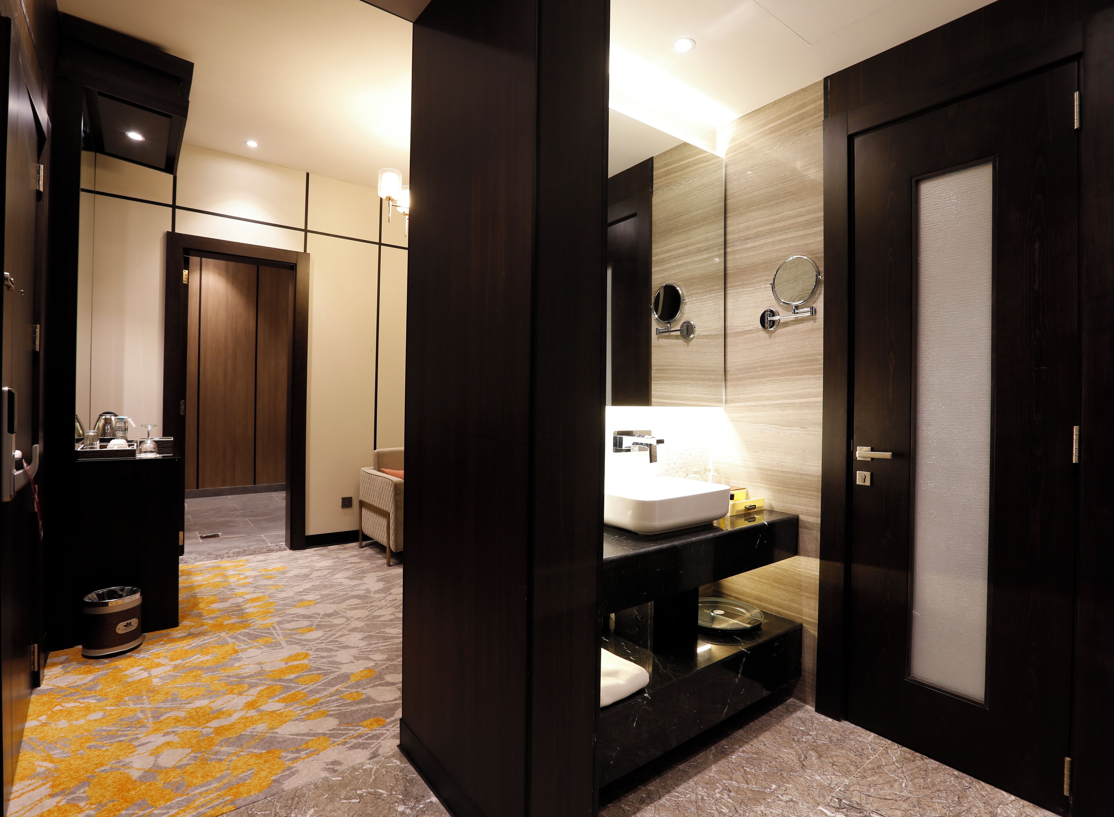 Freesia Hotel 0*