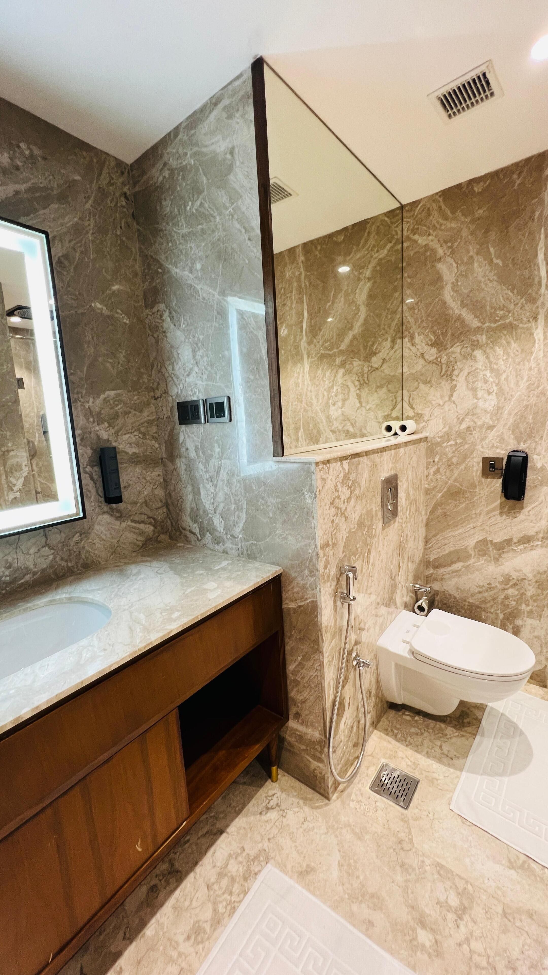 Gokulam Grand Kozhikode 4*