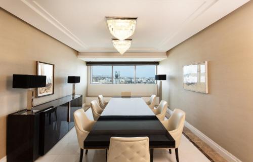 Radisson Blu Hotel & Convention Center, Tunis 4*