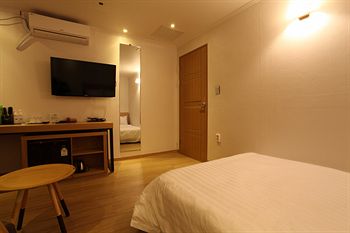 Hotel violet 2*