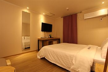 Hotel violet 2*