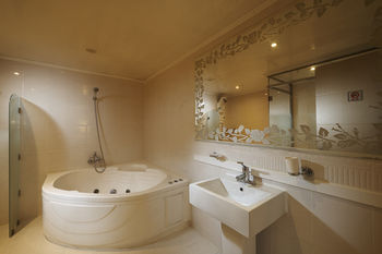 Benikea Hotel Noblesse 2*