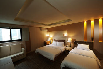 Benikea Hotel Noblesse 2*