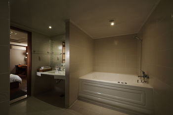Benikea Hotel Noblesse 2*