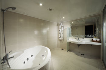 Benikea Hotel Noblesse 2*