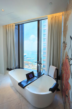 Mira Moon Hong Kong 5*