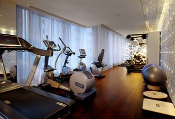 Mira Moon Hong Kong 5*