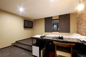 Queens Hotel Seomyeon Busan 3*