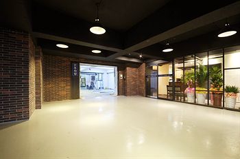 Queens Hotel Seomyeon Busan 3*
