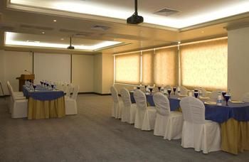 Golden Tulip Al Khobar 0*