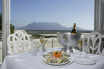 Dolphin Beach Hotel 4*