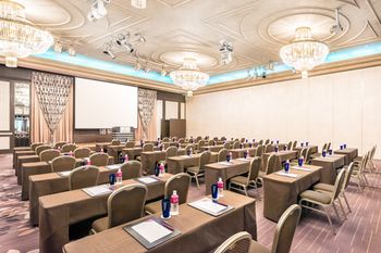 Crowne Plaza ANA Kumamoto New Sky 3*