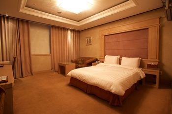 Koryo Hotel 3*