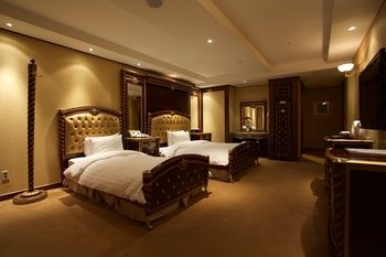 Koryo Hotel 3*