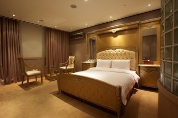 Koryo Hotel 3*