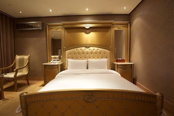 Koryo Hotel 3*