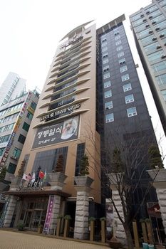Koryo Hotel 3*