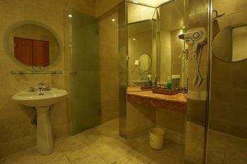 Koryo Hotel 3*