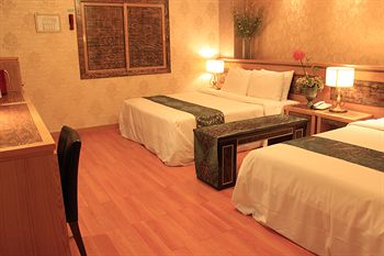Amour Hotel 3*