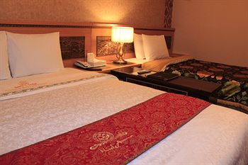 Amour Hotel 3*