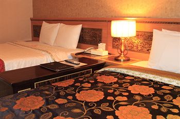 Amour Hotel 3*