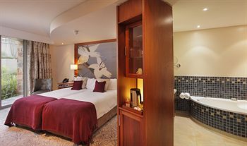 Seven Villa Hotel and Spa 4*