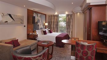 Seven Villa Hotel and Spa 4*