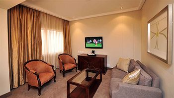 Apollo Hotel 3*