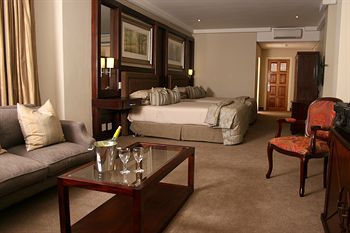 Apollo Hotel 3*