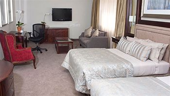 Apollo Hotel 3*