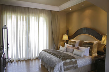Thaba Eco Hotel 4*
