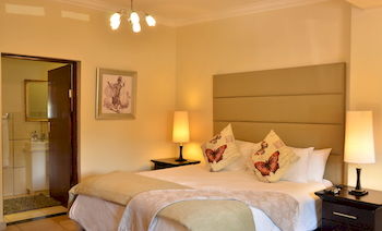 Inn & Out Plus Craighall 4*