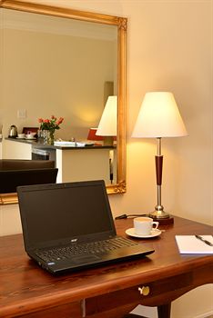 Inn & Out Plus Craighall 4*