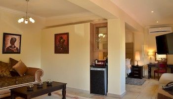 Inn & Out Plus Craighall 4*