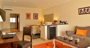Inn & Out Plus Craighall 4*