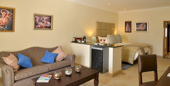 Inn & Out Plus Craighall 4*