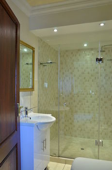 Inn & Out Plus Craighall 4*