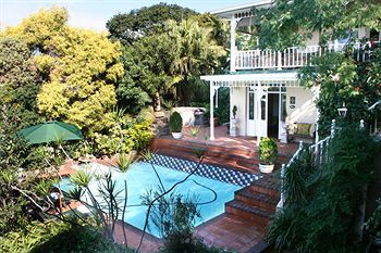 Goble Palms Guest Lodge and Urban Retreat 4*