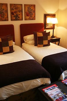 Goble Palms Guest Lodge and Urban Retreat 4*