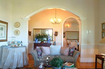 Goble Palms Guest Lodge and Urban Retreat 4*